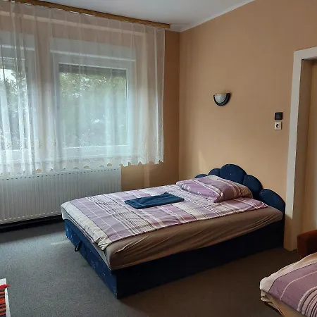 Apartament Setany Apartmanhaz *