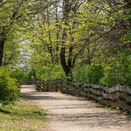 Setany Apartmanhaz *