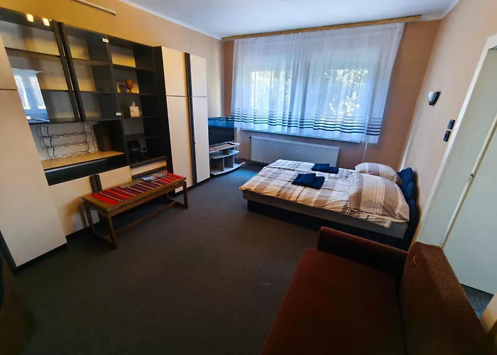 Sétány Apartman *
